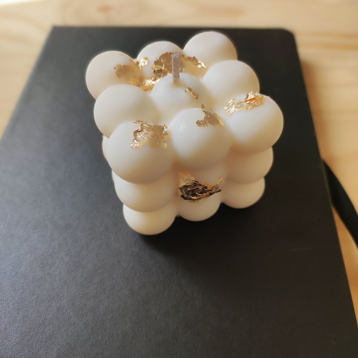 Bubble candle